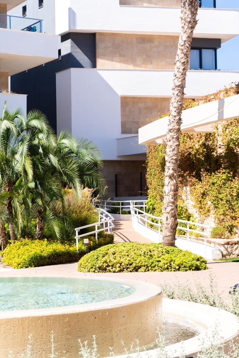 2 soverom Penthouse til salgs i Playa Flamenca med svømmebasseng garasje - € 465 000 (Ref: 9108275)