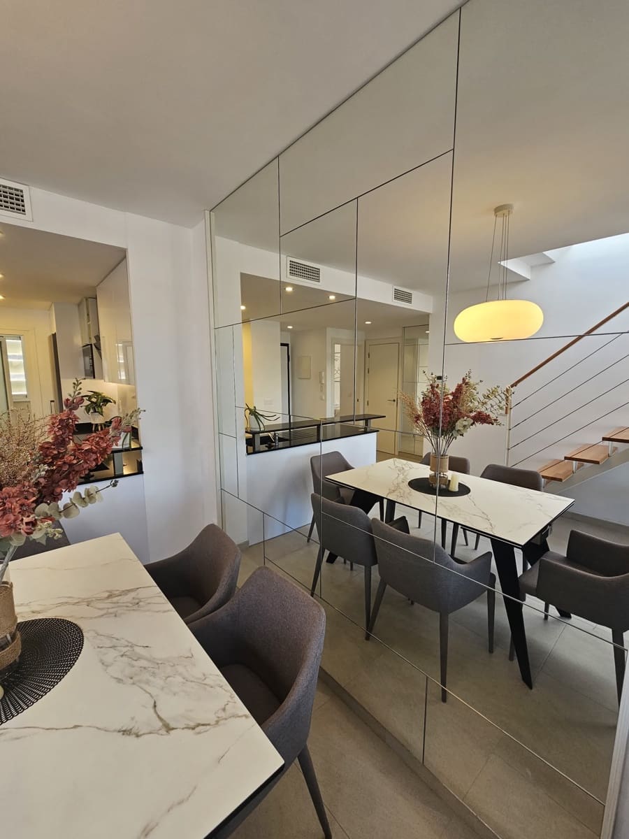 2 soverom Penthouse til salgs i Playa Flamenca med svømmebasseng garasje - € 425 000 (Ref: 9108385)