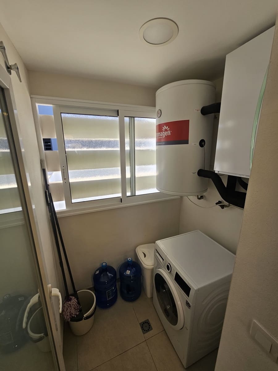 2 soverom Penthouse til salgs i Playa Flamenca med svømmebasseng garasje - € 425 000 (Ref: 9108385)