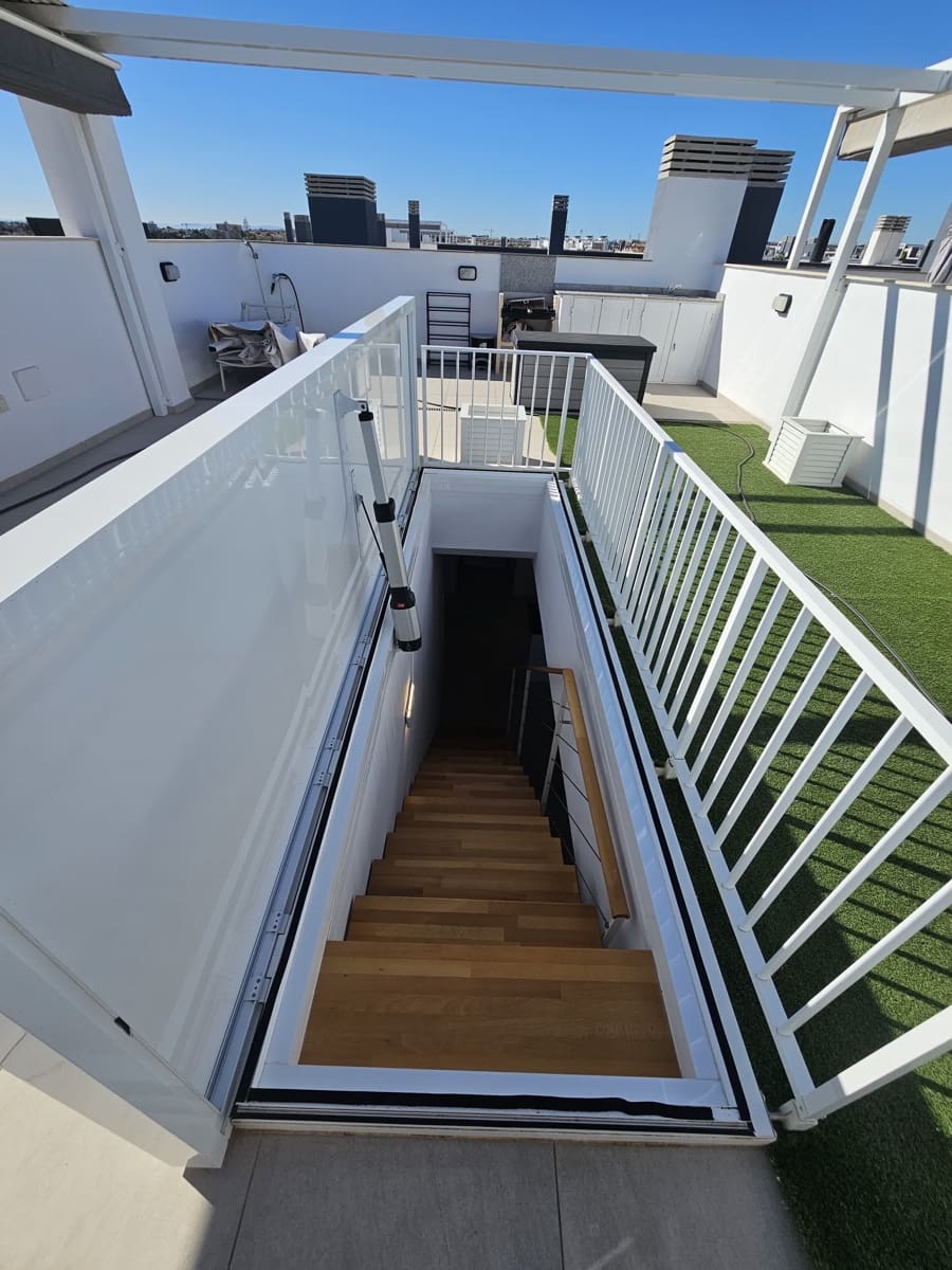 2 soverom Penthouse til salgs i Playa Flamenca med svømmebasseng garasje - € 425 000 (Ref: 9108385)