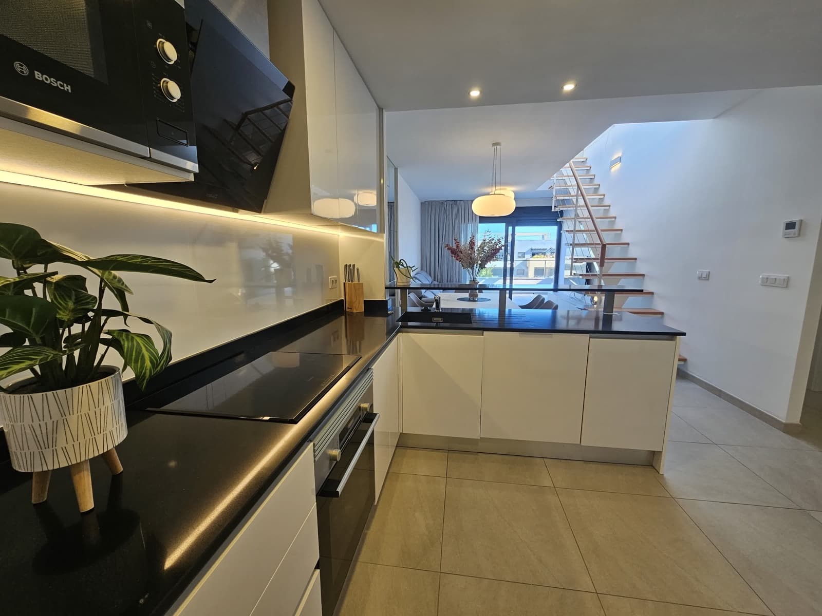2 soverom Penthouse til salgs i Playa Flamenca med svømmebasseng garasje - € 425 000 (Ref: 9108385)