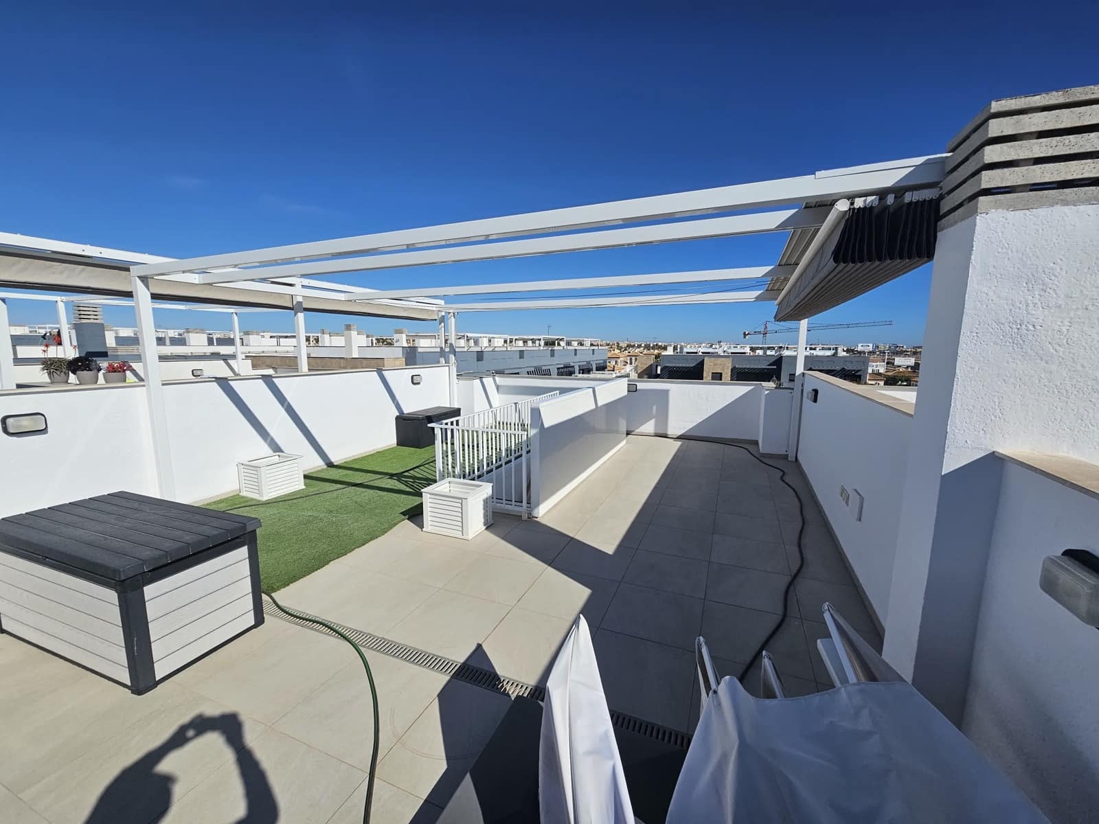 2 soverom Penthouse til salgs i Playa Flamenca med svømmebasseng garasje - € 425 000 (Ref: 9108385)