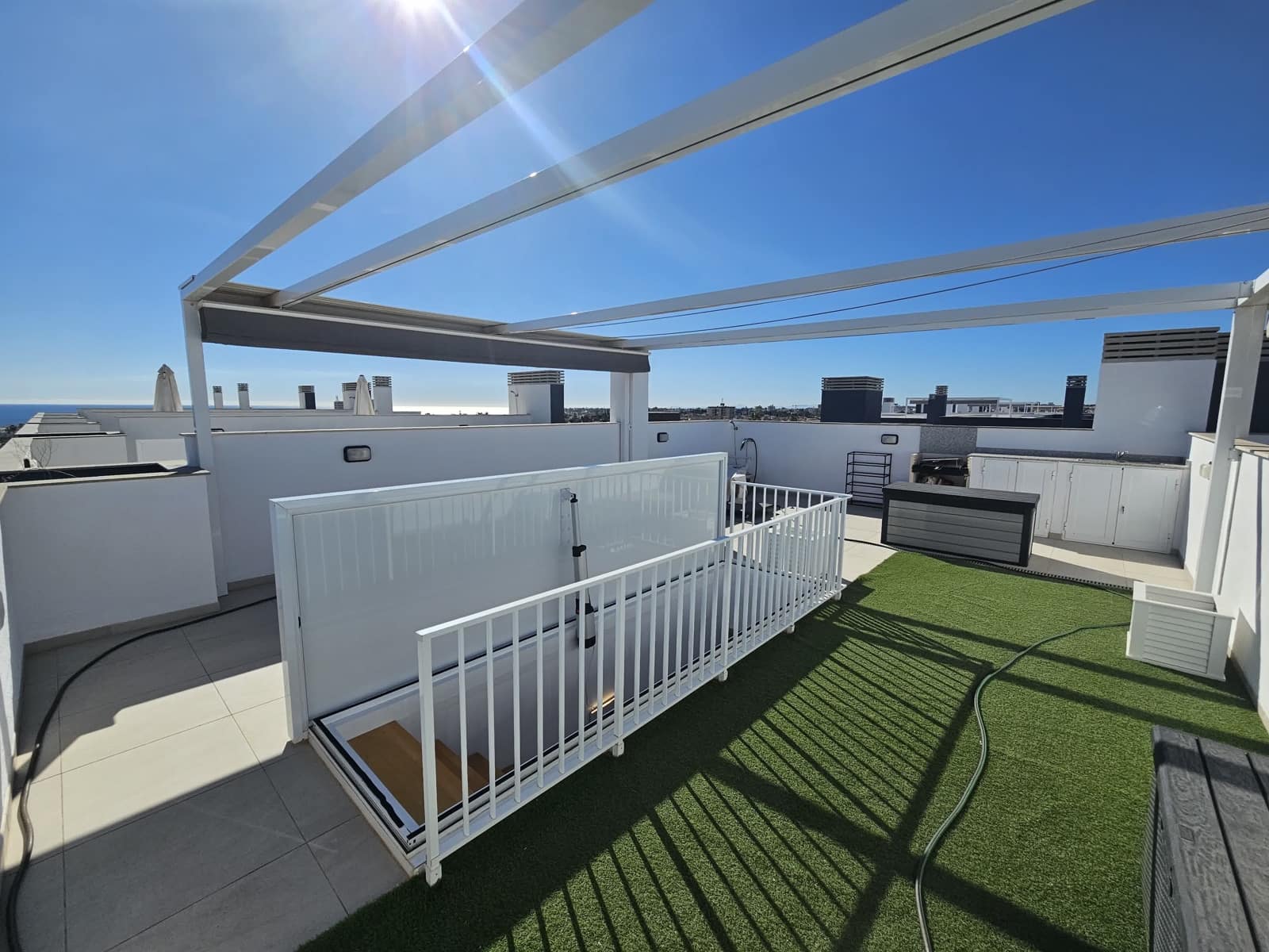 2 soverom Penthouse til salgs i Playa Flamenca med svømmebasseng garasje - € 425 000 (Ref: 9108385)