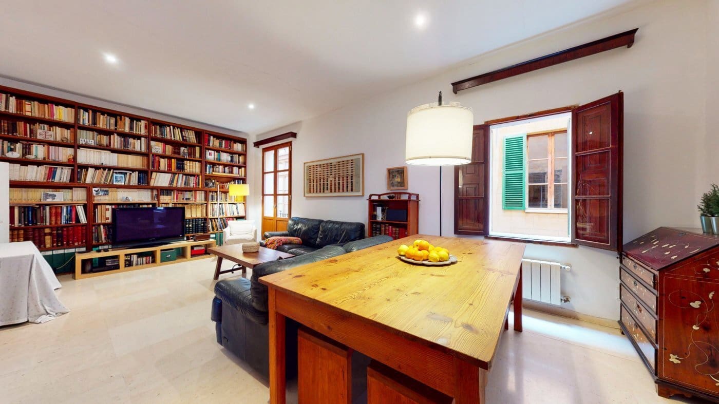 6 soveværelse Byhus til salg i Palma de Mallorca med garage - € 2.900.000 (Ref: 9111256)