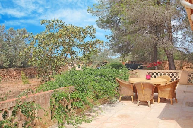 4 soveværelse Finca/Landehus til salg i Llucmajor med swimmingpool garage - € 770.000 (Ref: 9114446)