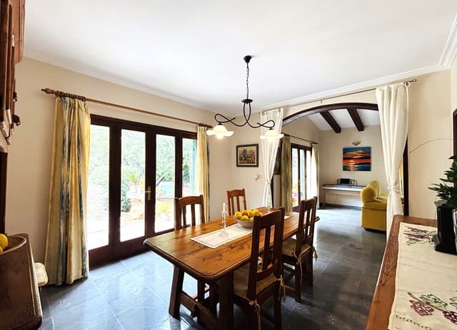 3 soveværelse Villa til salg i Cala Murada, Manacor med swimmingpool garage - € 1.199.000 (Ref: 9117193)