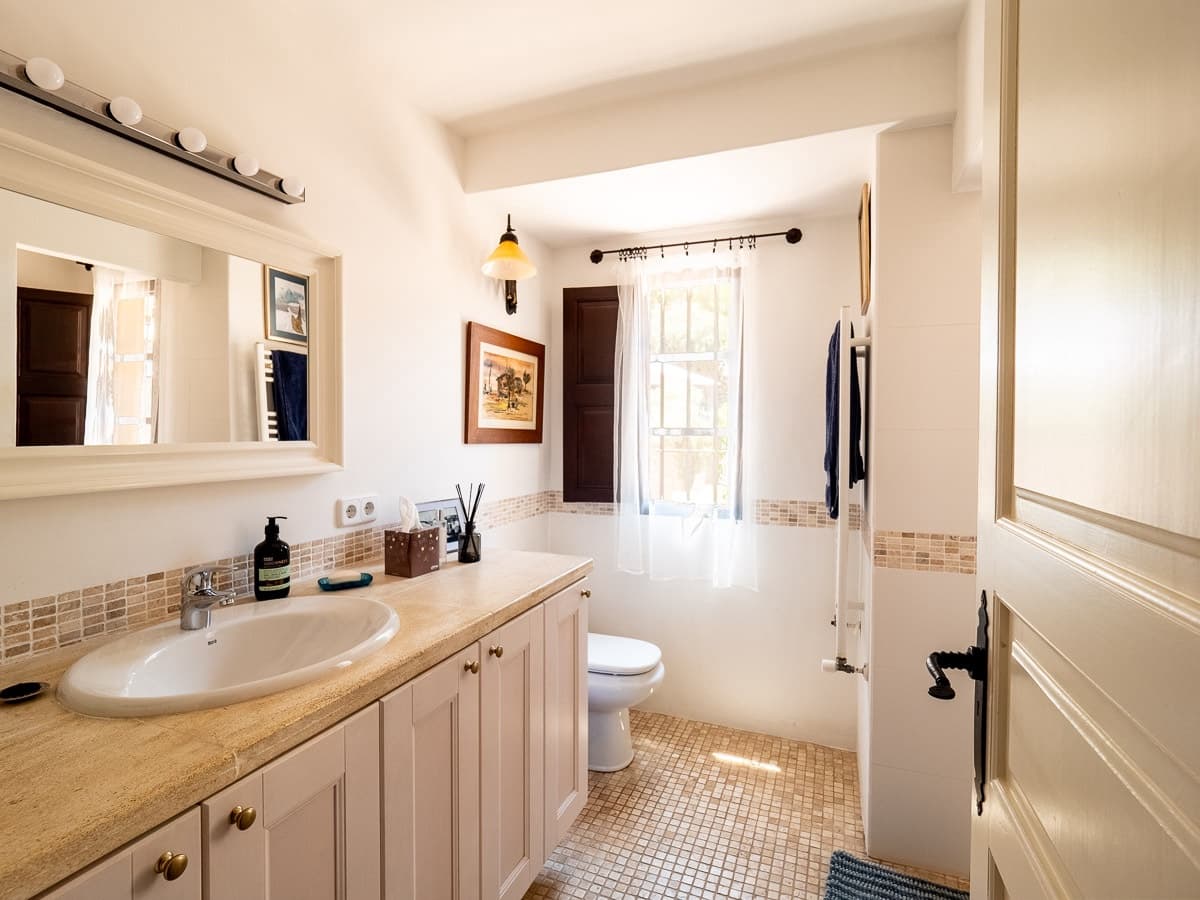 4 soveværelse Finca/Landehus til salg i Puigpunyent med swimmingpool - € 2.000.000 (Ref: 9127011)