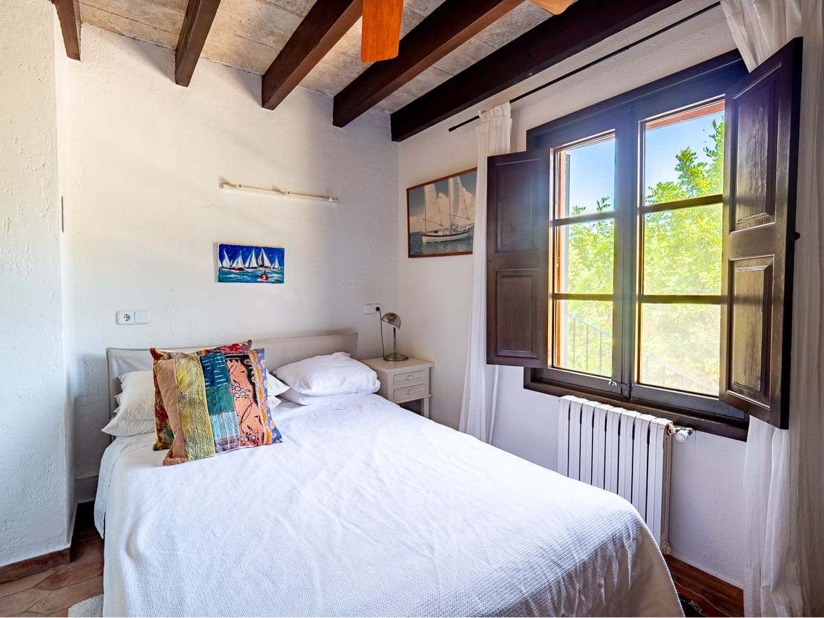 4 soveværelse Finca/Landehus til salg i Puigpunyent med swimmingpool - € 2.000.000 (Ref: 9127011)