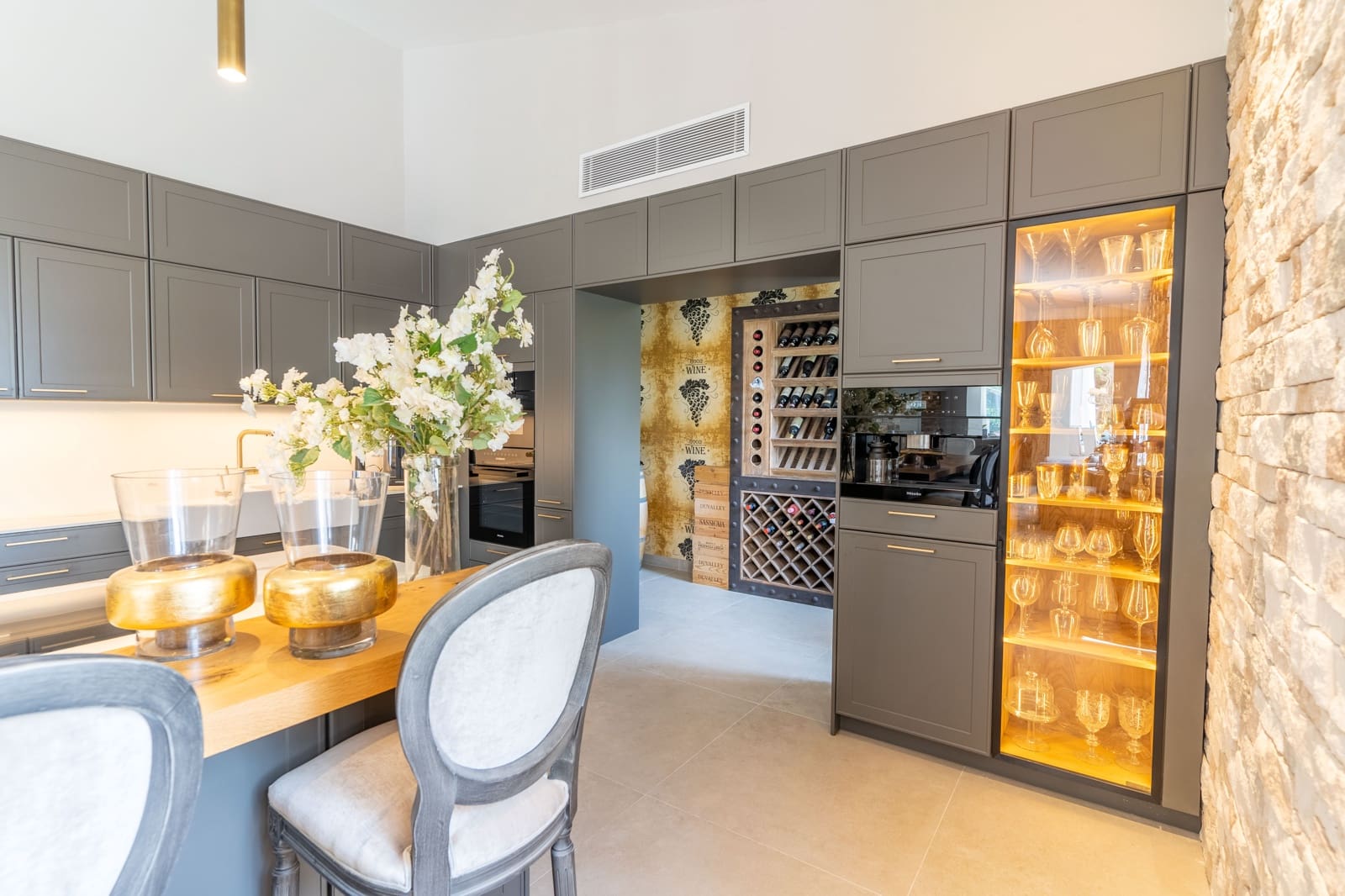 8 soveværelse Lejlighed til salg i Peguera / Paguera med garage - € 2.995.000 (Ref: 9137471)