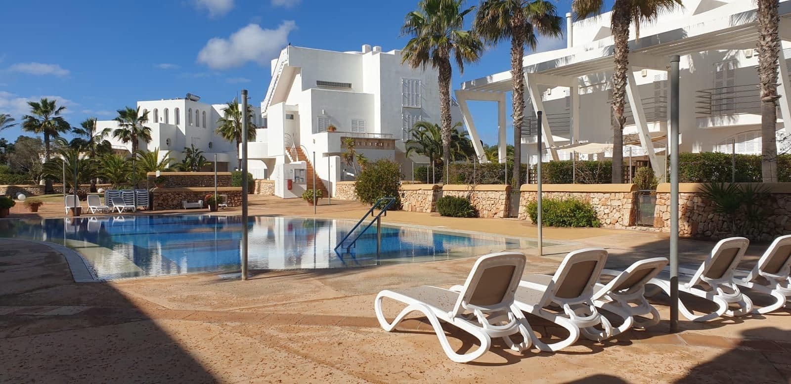 3 soveværelse Rækkehus til salg i Cala d'Or med swimmingpool garage - € 539.500 (Ref: 9143718)