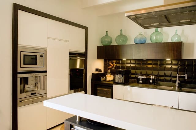 3 soveværelse Byhus til salg i Ses Salines med swimmingpool garage - € 1.790.000 (Ref: 9147978)