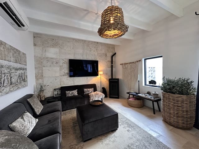 Casa de 3 habitaciones en Ses Salines en venta con piscina garaje - 1.690.000 € (Ref: 9147978)