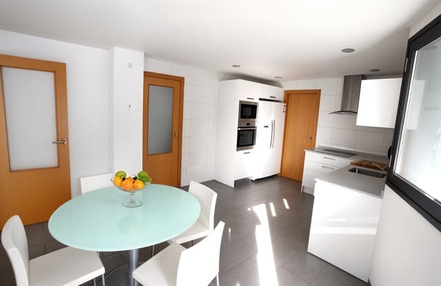 7 soveværelse Byhus til salg i Can Pastilla, Palma de Mallorca med swimmingpool - € 1.600.000 (Ref: 9154603)