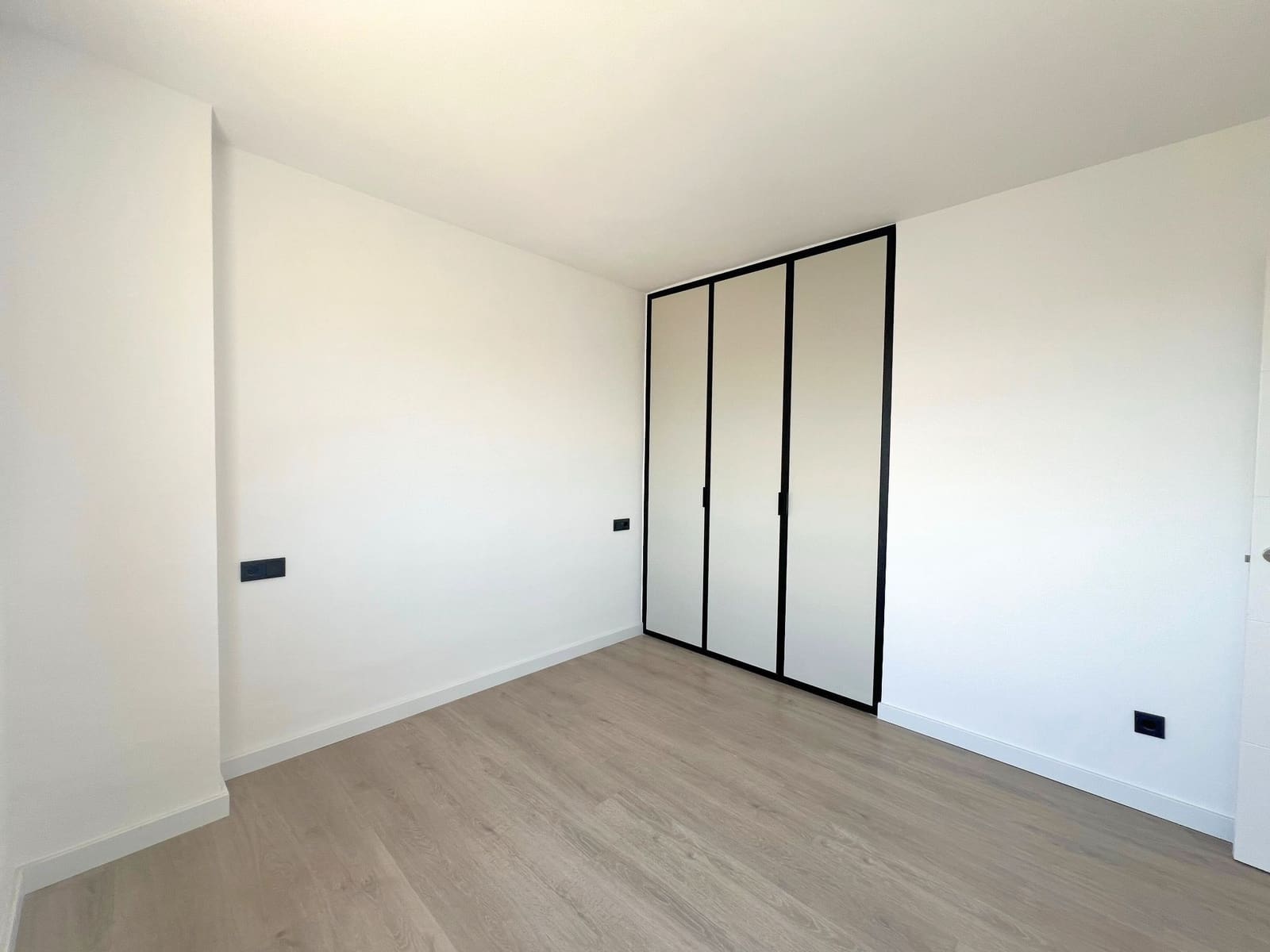 2 bedroom Apartment for sale in Palma de Mallorca - € 409,000 (Ref: 9159952)