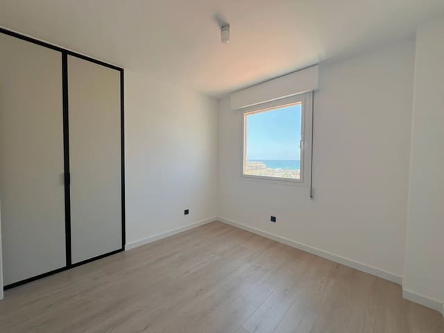 2 bedroom Apartment for sale in Es Molinar / El Molinar, Palma de Mallorca - € 409,000 (Ref: 9159952)