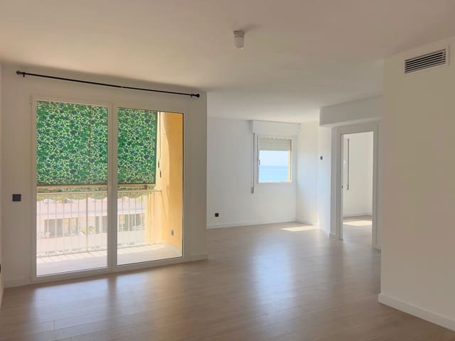 2 bedroom Apartment for sale in Es Molinar / El Molinar, Palma de Mallorca - € 409,000 (Ref: 9159952)
