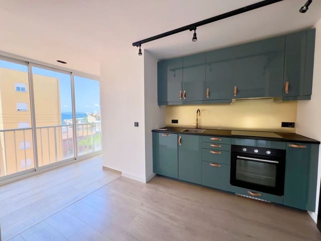 2 bedroom Apartment for sale in Es Molinar / El Molinar, Palma de Mallorca - € 409,000 (Ref: 9159952)