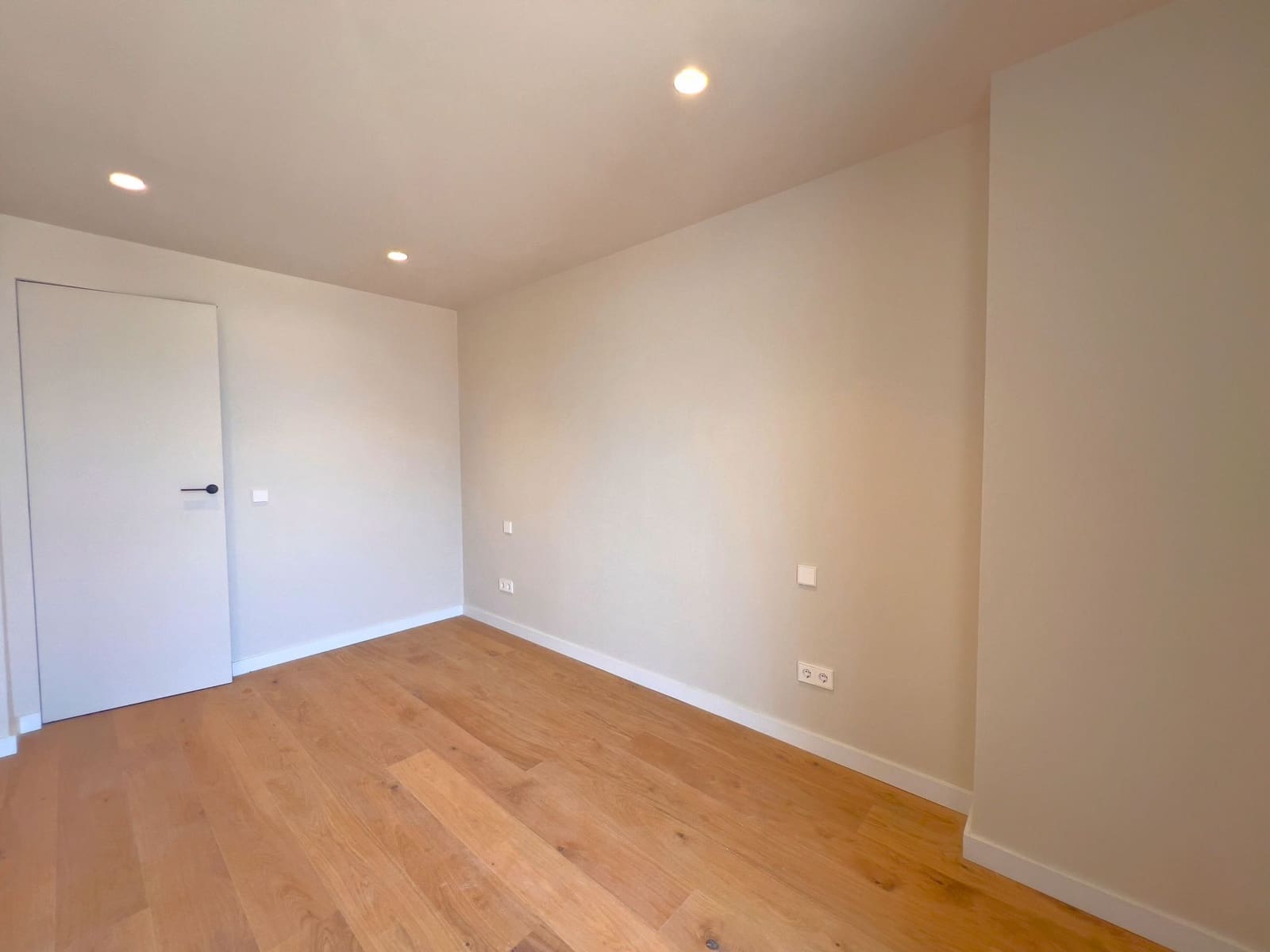 4 bedroom Apartment for sale in Palma de Mallorca with garage - € 645,000 (Ref: 9159953)