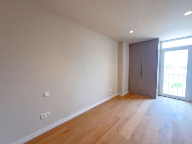 4 bedroom Apartment for sale in Es Molinar / El Molinar, Palma de Mallorca with garage - € 645,000 (Ref: 9159953)