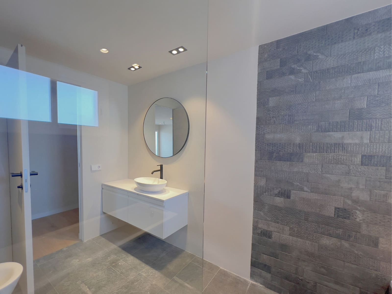 4 bedroom Apartment for sale in Palma de Mallorca with garage - € 645,000 (Ref: 9159953)