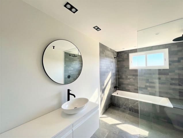 4 soveværelse Lejlighed til salg i Es Molinar / El Molinar, Palma de Mallorca - € 595.000 (Ref: 9159953)
