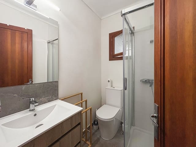 4 bedroom Apartment for sale in Portocristo / Port de Manacor, Manacor - € 385,000 (Ref: 9160326)