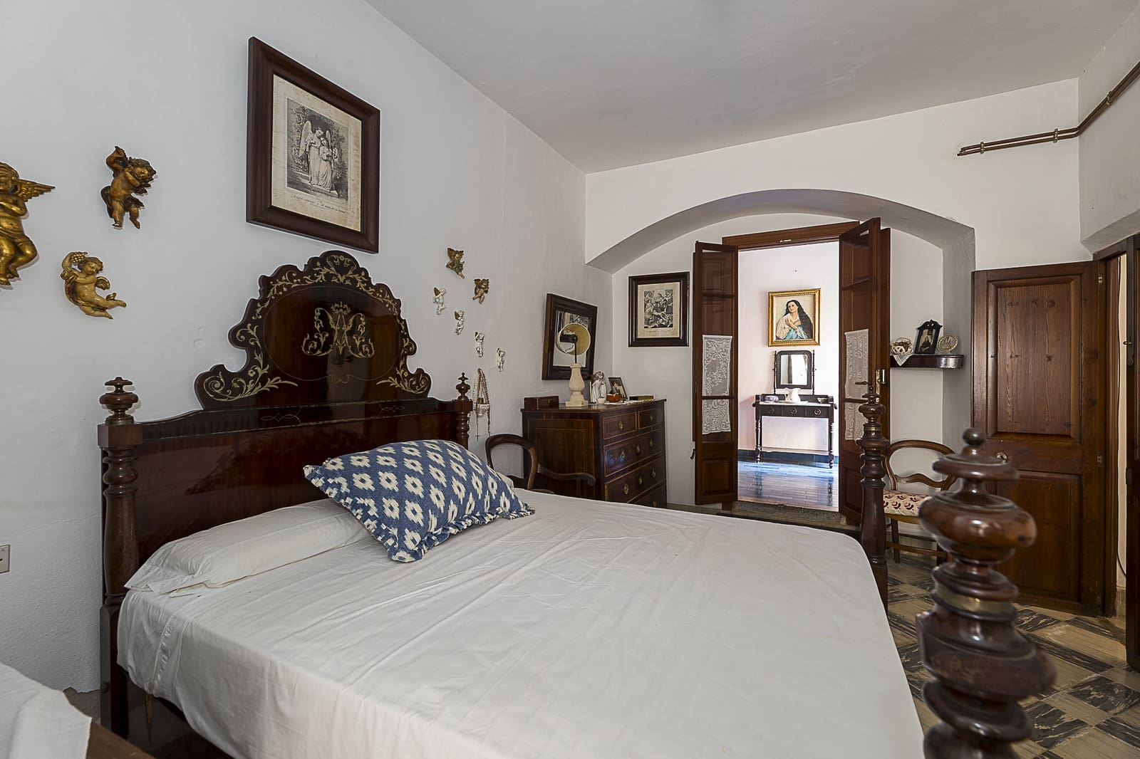 6 bedroom Townhouse for sale in Santanyi with garage - € 1,150,000 (Ref: 9161894)