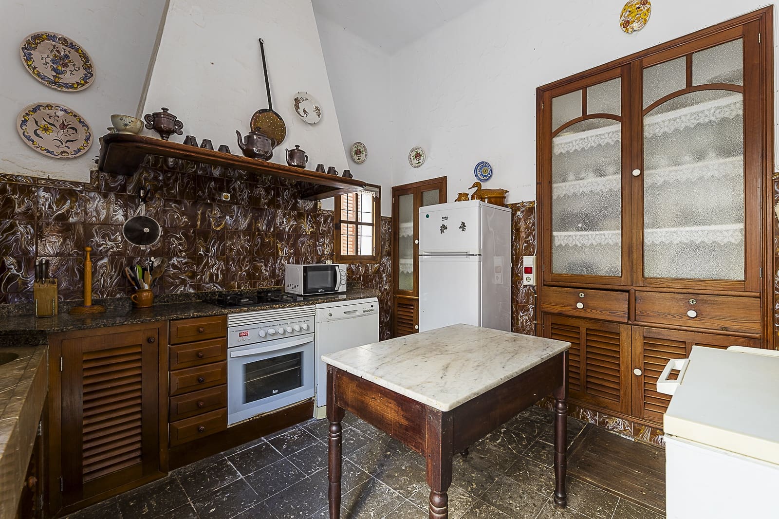 6 bedroom Townhouse for sale in Santanyi with garage - € 1,150,000 (Ref: 9161894)