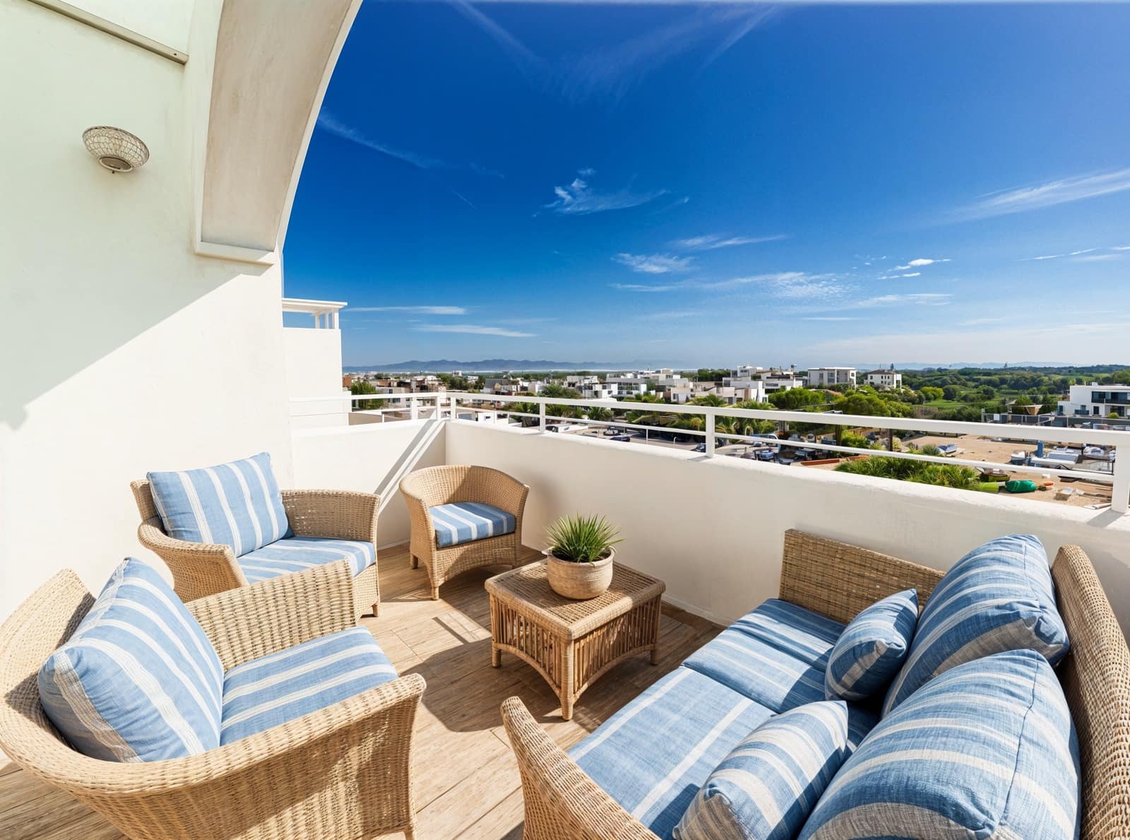 2 soveværelse Penthouse til salg i Cala d'Or med swimmingpool garage - € 498.000 (Ref: 9180175)