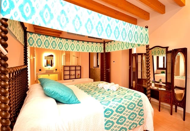 5 sypialnia Finka/Dom wiejski na sprzedaż w Artà z basenem garażem - 1 580 000 € (Ref: 9187879)