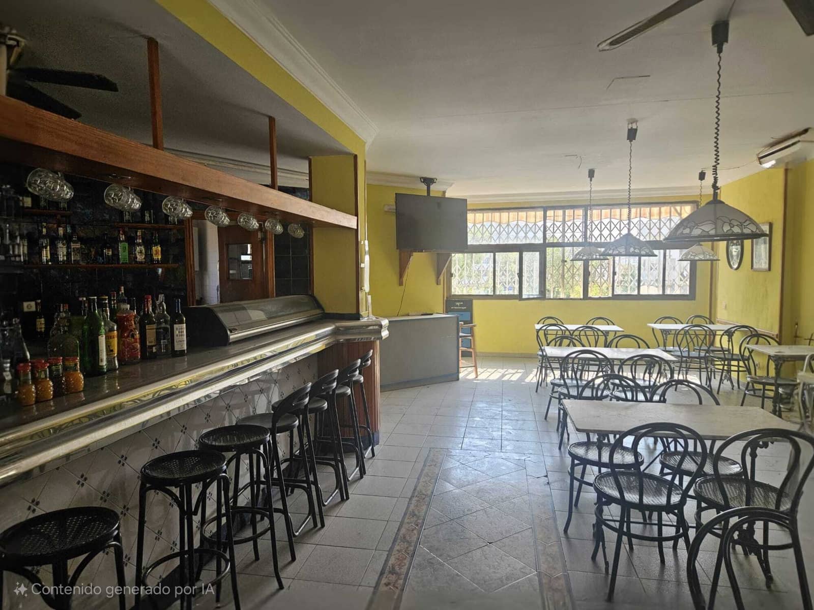 Commercial for sale in Palmanova with garage - € 145,800 (Ref: 9192688)