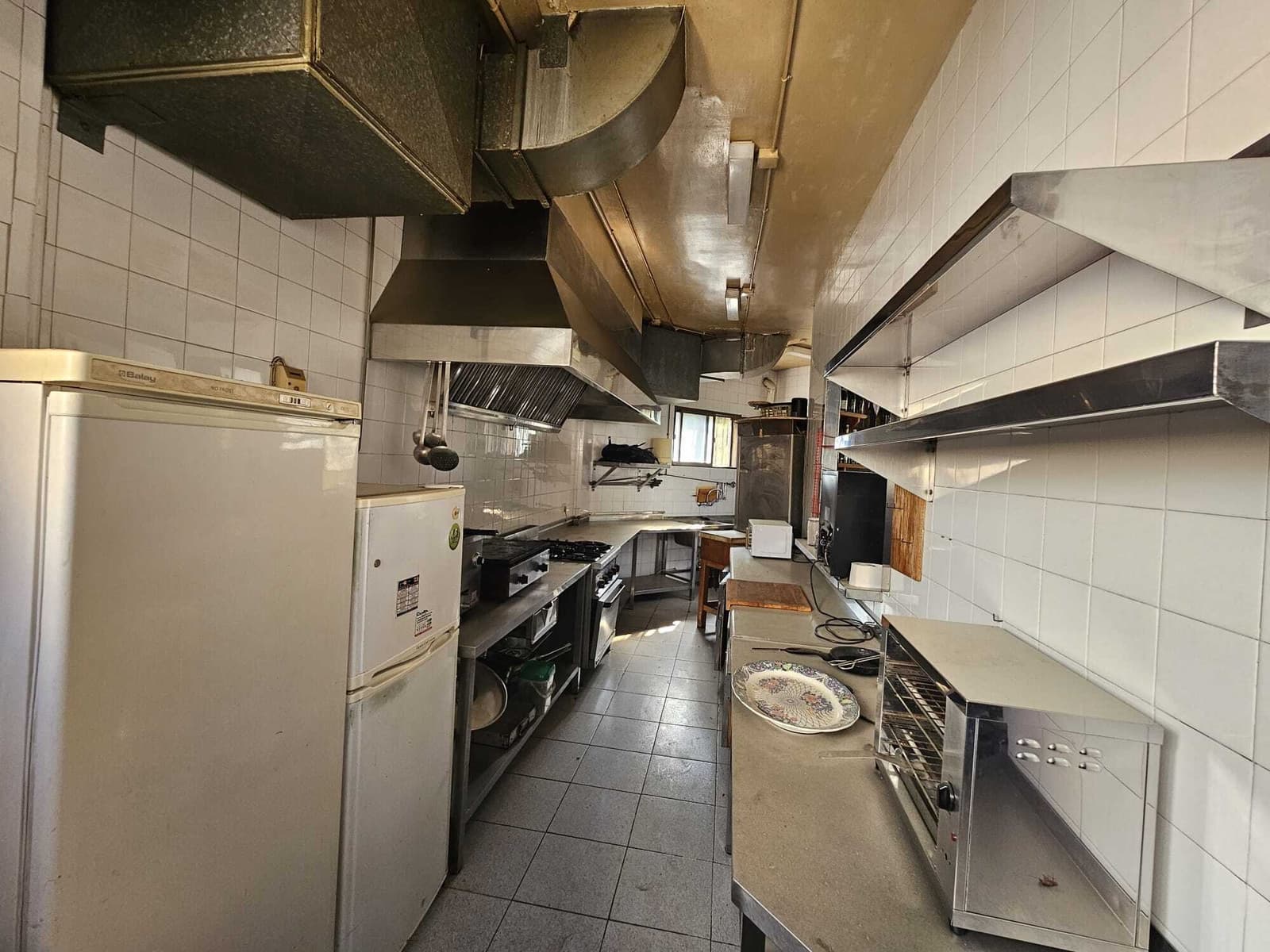 Commercial for sale in Palmanova with garage - € 145,800 (Ref: 9192688)