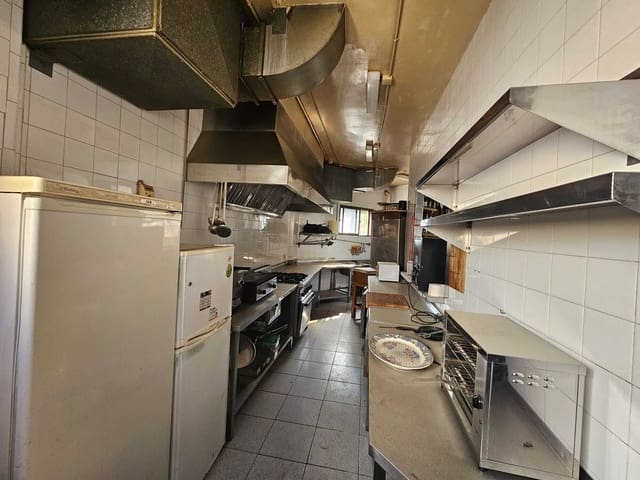 Erhverv til salg i Palmanova, Calvià med garage - € 145.800 (Ref: 9192688)