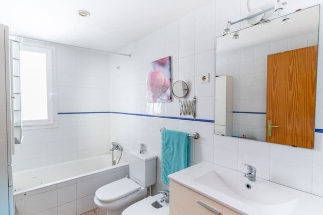 3 soveværelse Lejlighed til salg i Portixol, Palma de Mallorca med garage - € 650.000 (Ref: 9196951)