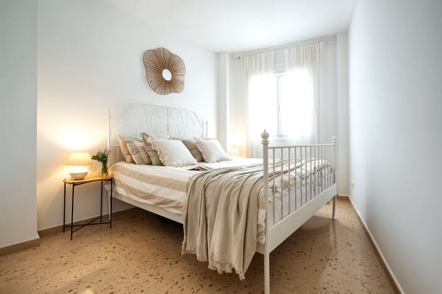 3 quarto Apartamento para venda em Es Molinar / El Molinar, Palma de Mallorca - 550 000 € (Ref: 9197109)