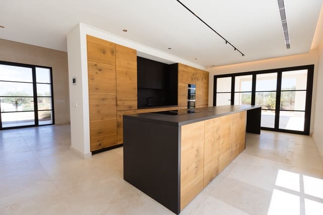 Finca/Casa Rural de 5 habitaciones en Ses Salines en venta con piscina garaje - 4.295.000 € (Ref: 9205495)