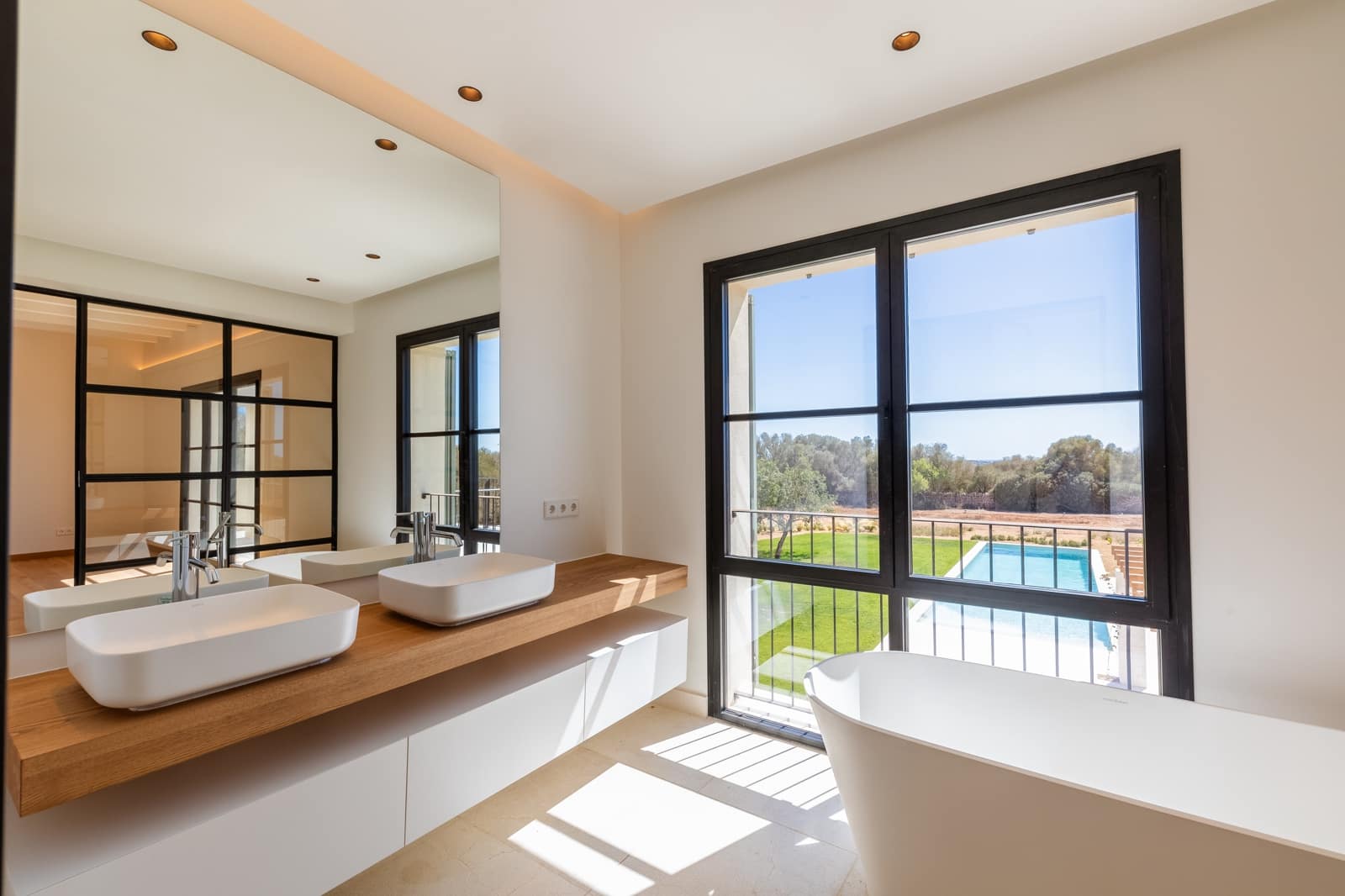 Finca/Casa Rural de 5 habitaciones en Ses Salines en venta con piscina garaje - 4.295.000 € (Ref: 9205495)