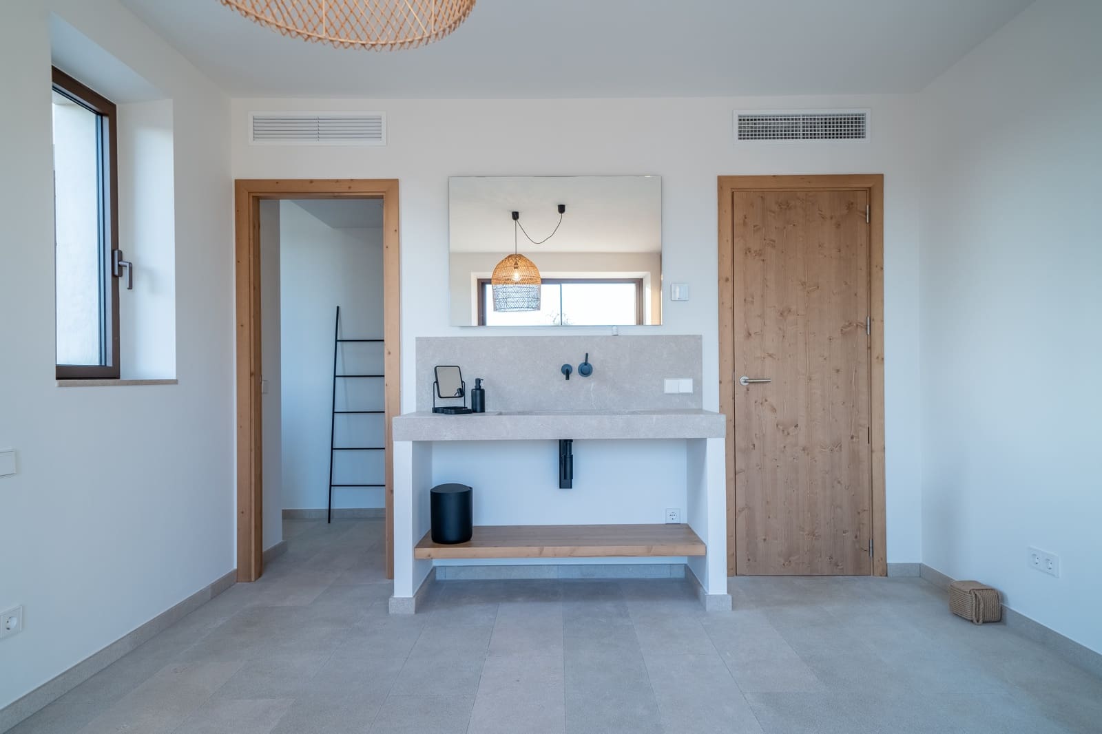 4 slaapkamer Finca/Landhuis te koop in Cala Llombards met zwembad garage - € 4.900.000 (Ref: 9205496)