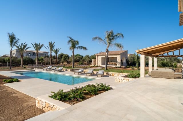 4 soverom Finca/Herregård til salgs i Cala Llombards, Santanyí med svømmebasseng garasje - € 4 900 000 (Ref: 9205496)
