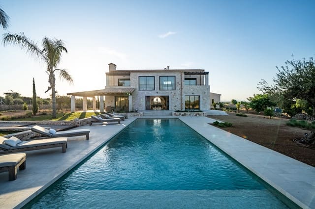 Finca/Casa Rural de 4 habitaciones en Cala Llombards, Santanyí en venta con piscina garaje - 4.900.000 € (Ref: 9205496)
