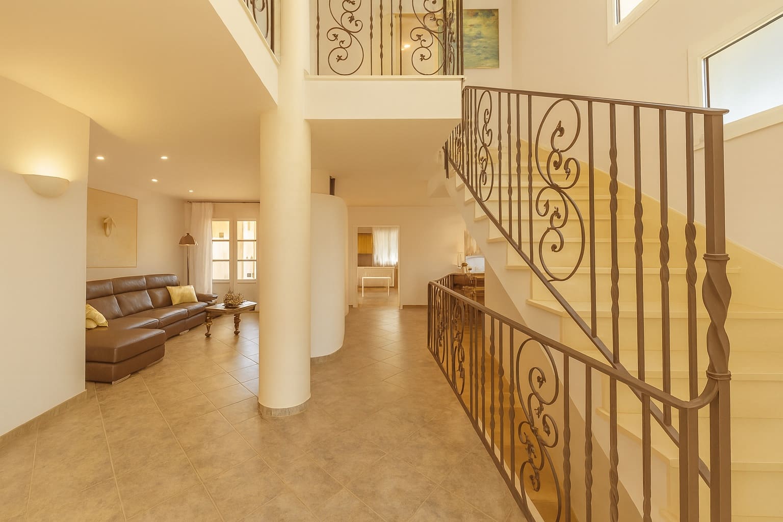 4 sypialnia Dom do wynajęcia w Arta z basenem - 3 500 € (Ref: 9237077)