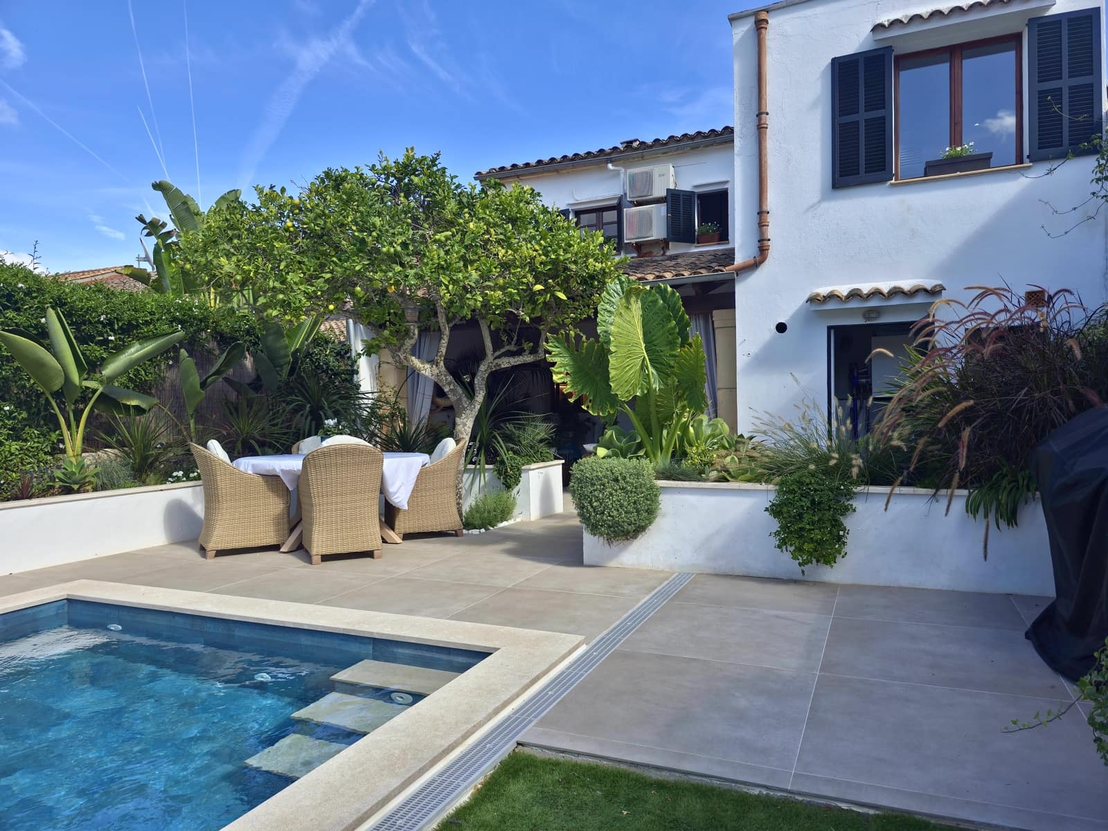 5 bedroom Townhouse for sale in Son Servera with pool garage - € 850,000 (Ref: 9248919)