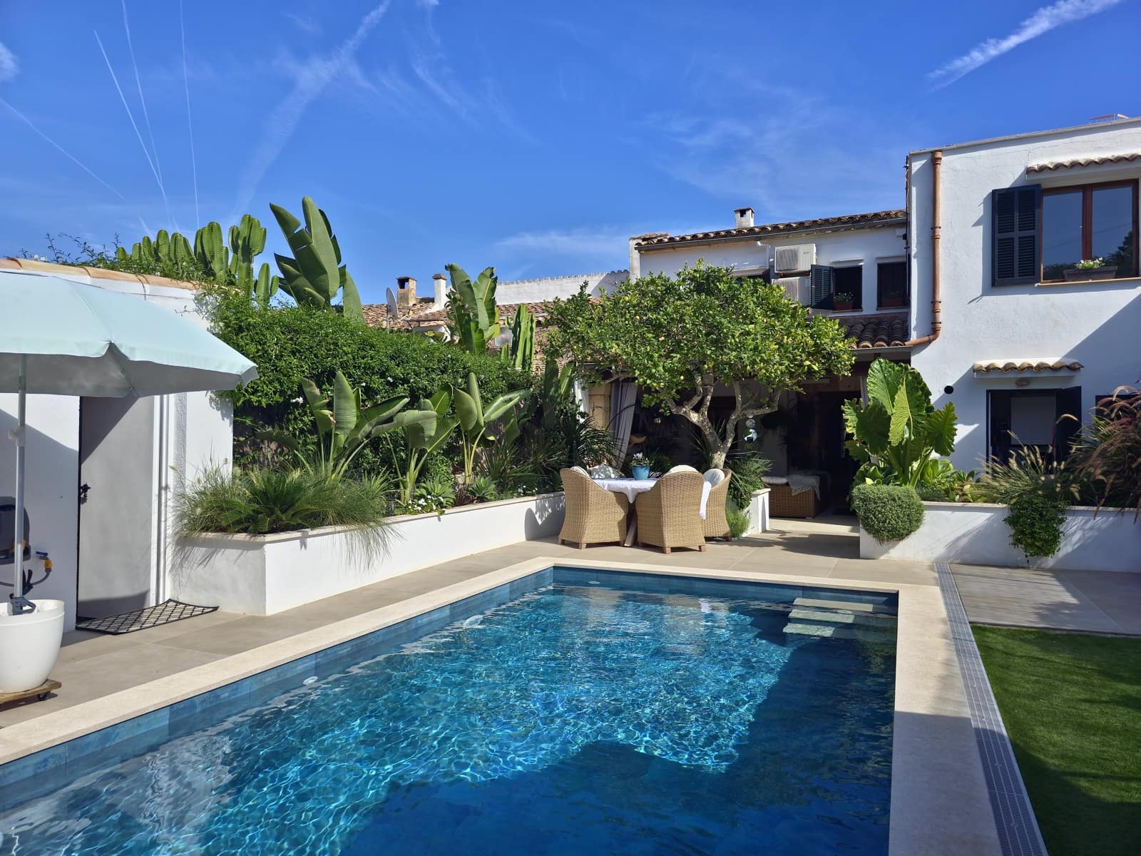 5 bedroom Townhouse for sale in Son Servera with pool garage - € 850,000 (Ref: 9248919)