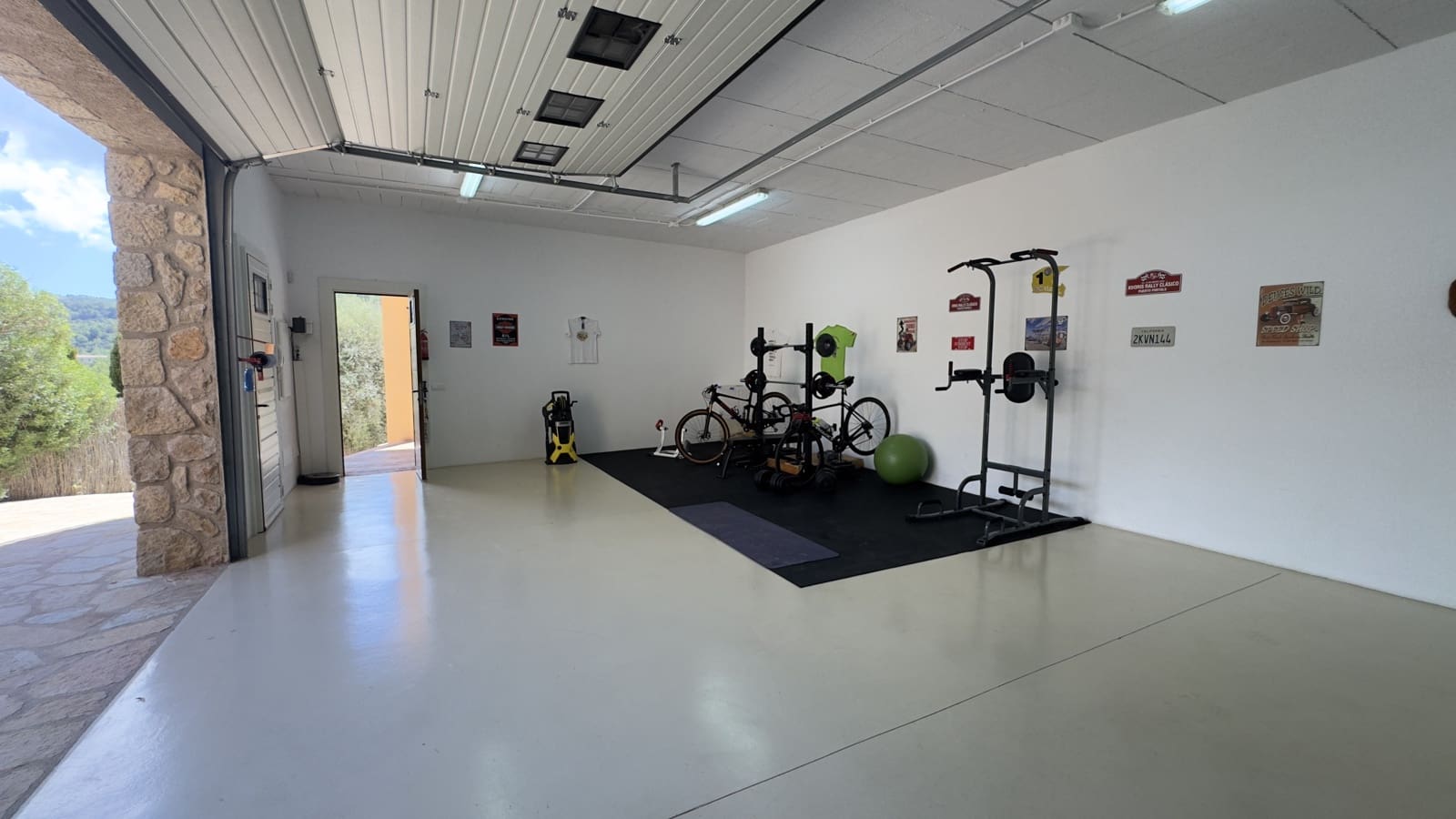 2 soveværelse Finca/Landehus til salg i Puigpunyent med swimmingpool garage - € 1.990.000 (Ref: 9255801)