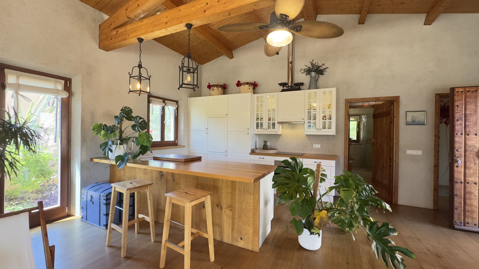 2 soveværelse Finca/Landehus til salg i Puigpunyent med swimmingpool garage - € 1.990.000 (Ref: 9255801)