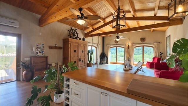 2 soveværelse Finca/Landehus til salg i Puigpunyent med swimmingpool garage - € 1.990.000 (Ref: 9255801)