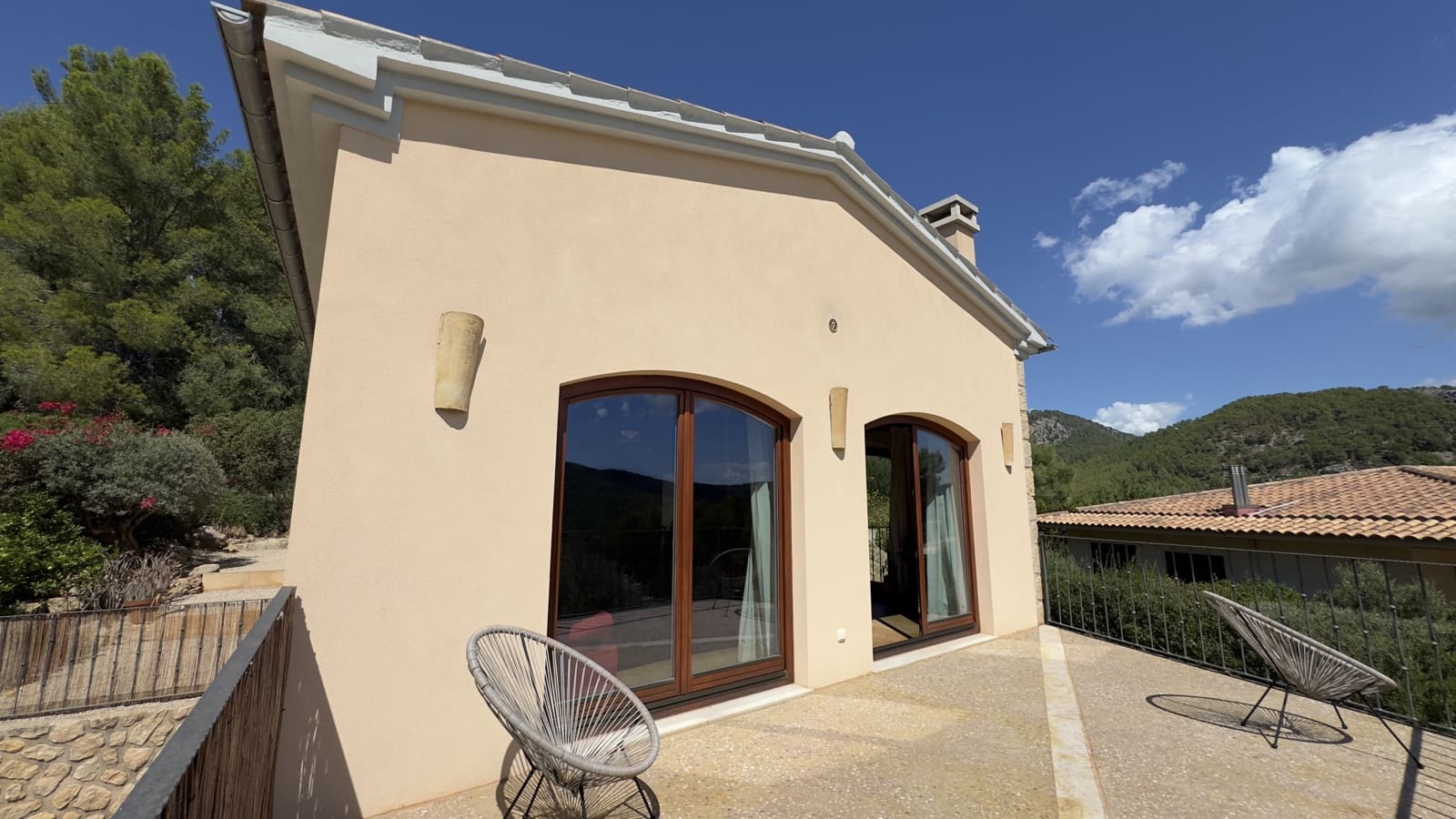 2 soveværelse Finca/Landehus til salg i Puigpunyent med swimmingpool garage - € 1.990.000 (Ref: 9255801)