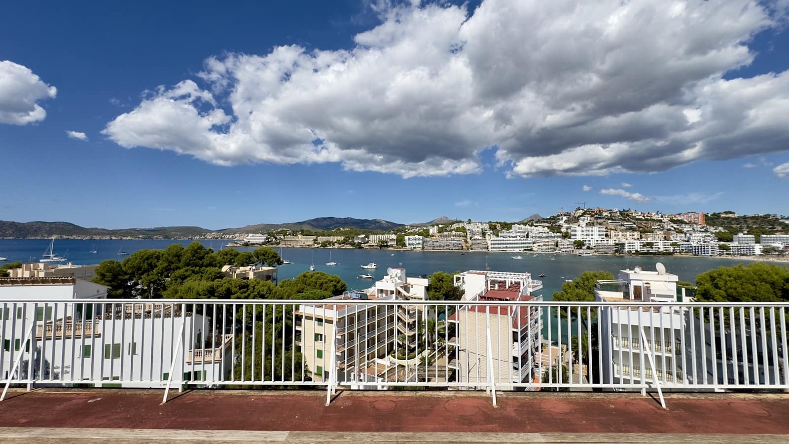 4 soveværelse Penthouse til leje i Santa Ponsa med garage - € 8.500 (Ref: 9271813)