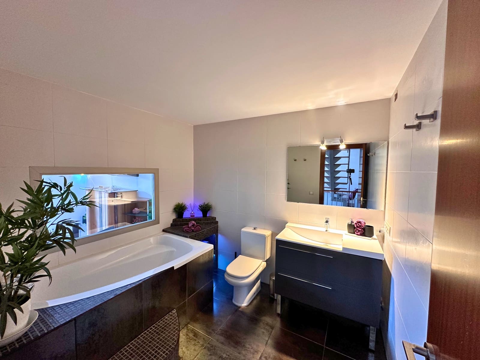 3 soveværelse Byhus til salg i Ses Salines med garage - € 717.000 (Ref: 9306136)