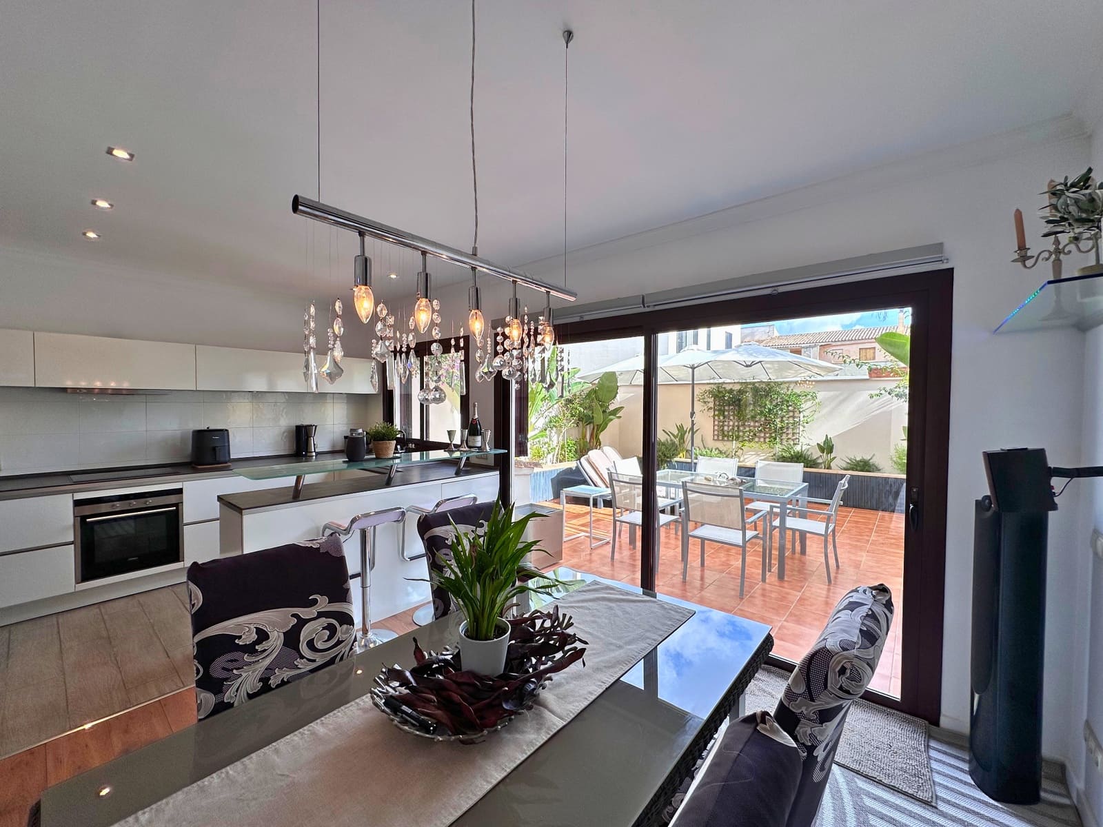 3 soveværelse Byhus til salg i Ses Salines med garage - € 717.000 (Ref: 9306136)